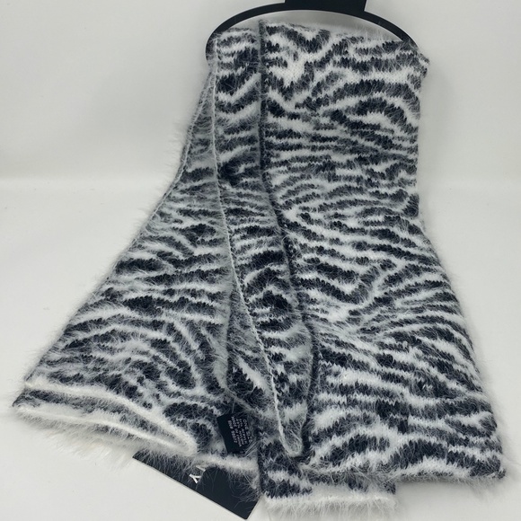 DKNY Fuzzy Animal Print Beanie Hat and Scarf Set - Picture 8 of 15